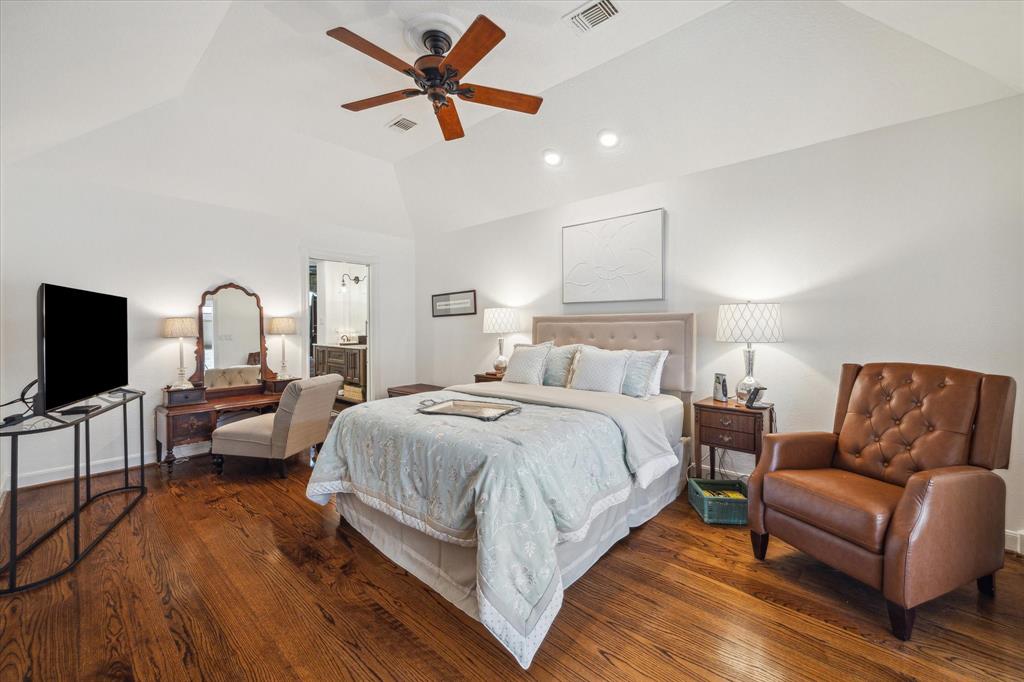 210 Victoria Way Way, Friendswood, Texas image 25