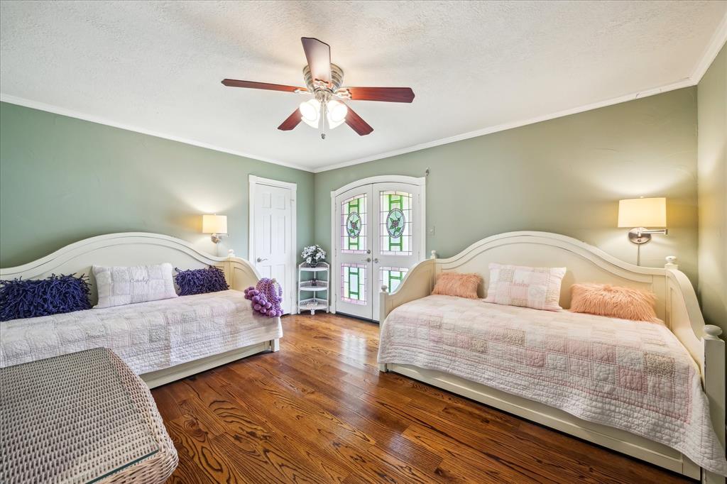 210 Victoria Way Way, Friendswood, Texas image 36