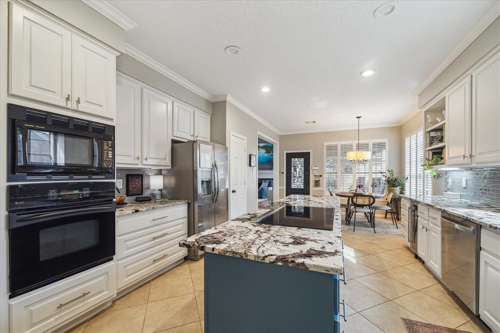 1426 Stone Trail Drive, Sugar Land, Texas image 10