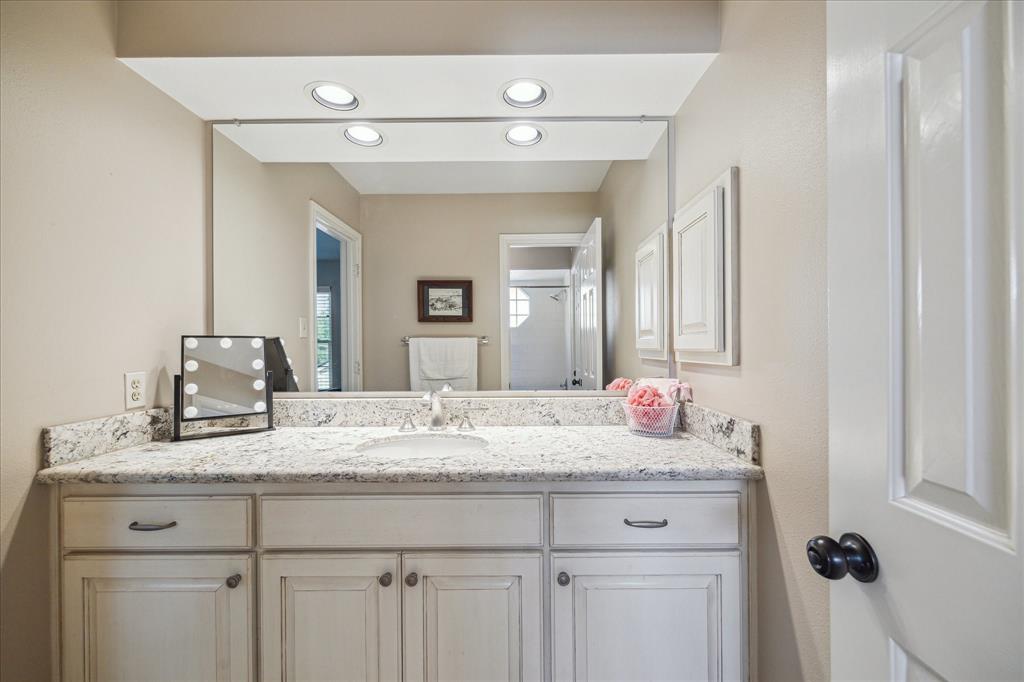 1426 Stone Trail Drive, Sugar Land, Texas image 29
