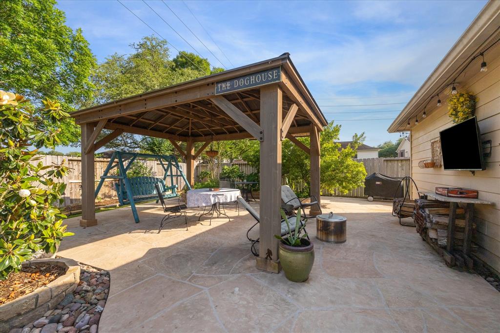 1426 Stone Trail Drive, Sugar Land, Texas image 34