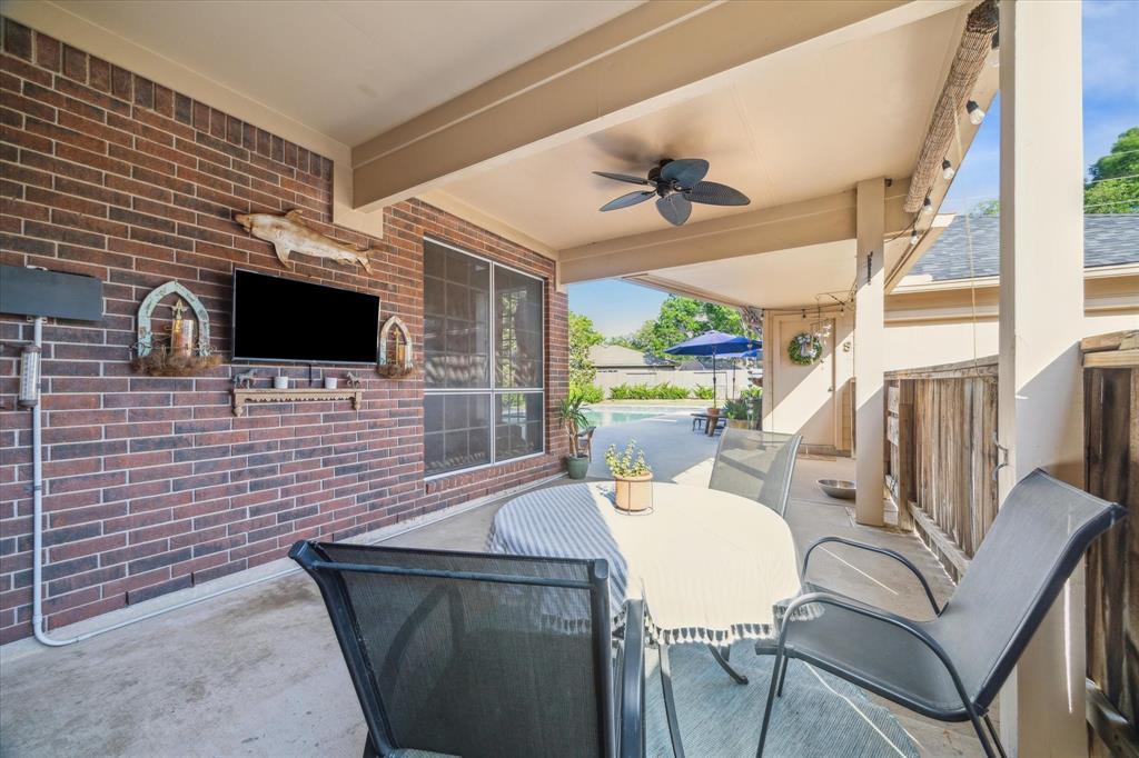 1426 Stone Trail Drive, Sugar Land, Texas image 31