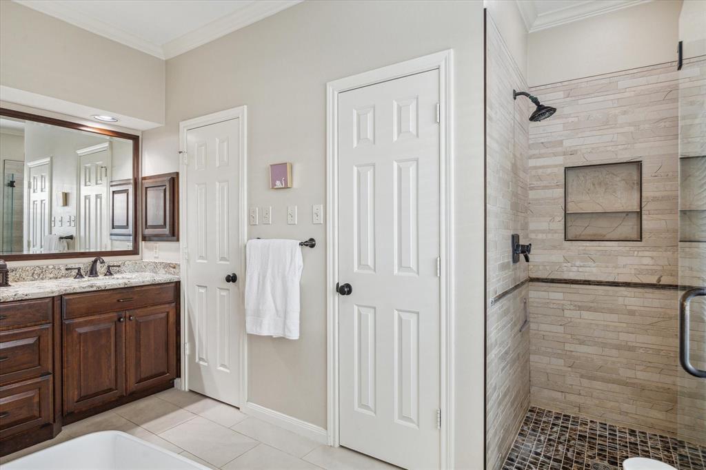 1426 Stone Trail Drive, Sugar Land, Texas image 18