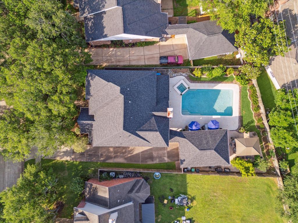 1426 Stone Trail Drive, Sugar Land, Texas image 37