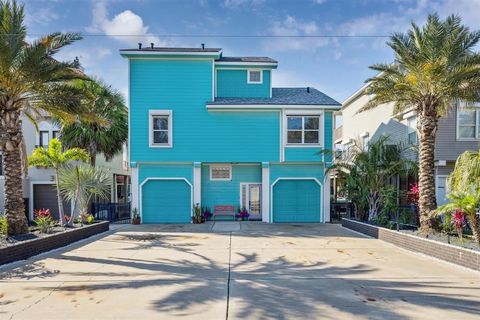 1022 Long Reach Drive Tiki Island TX 77554