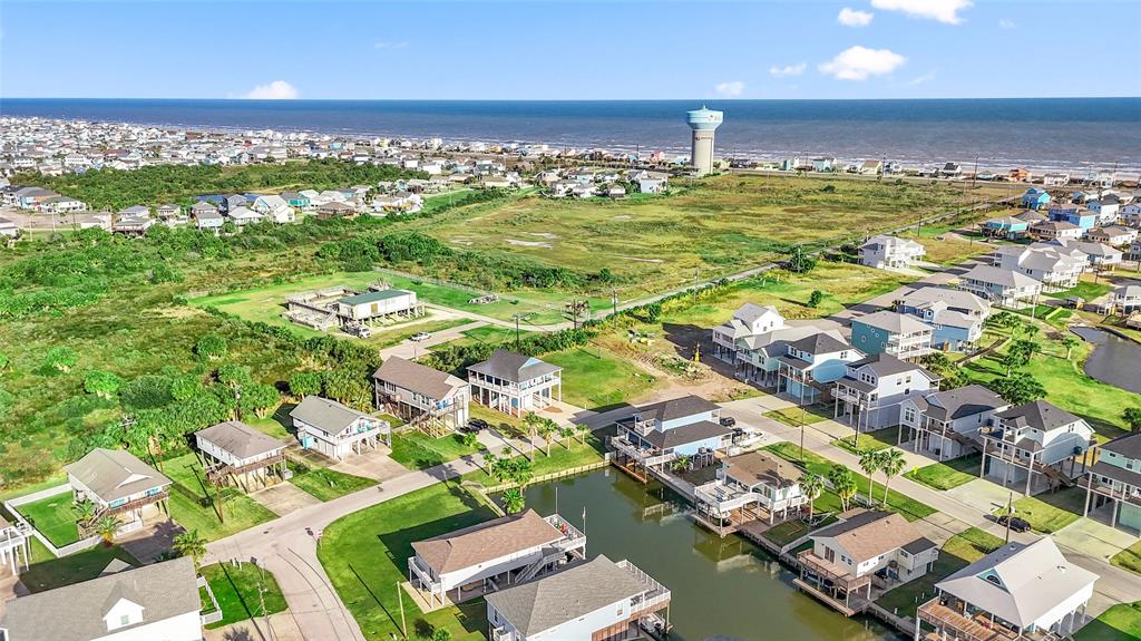 3935 Laguna Drive, Galveston, Texas image 8