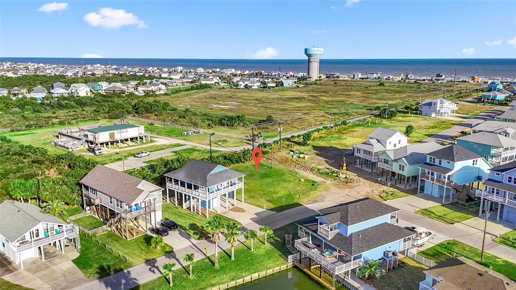 3935 Laguna Drive, Galveston, Texas image 1