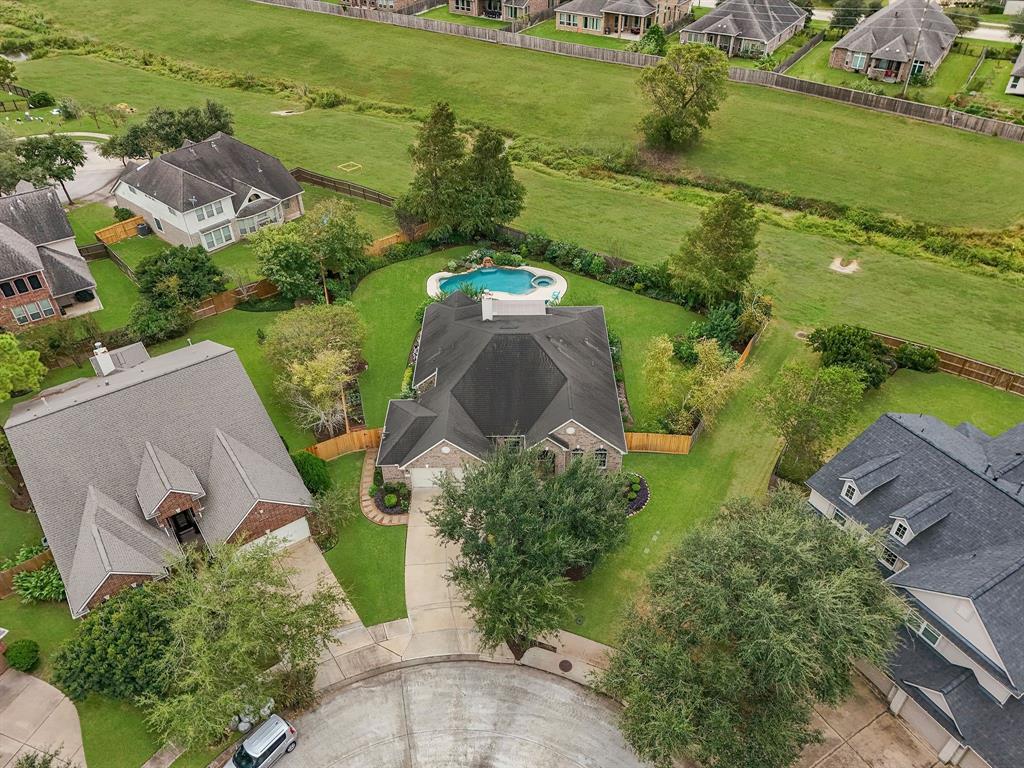 7903 Black Horse Cove, Missouri City, Texas image 3