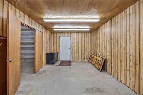 listing image 44