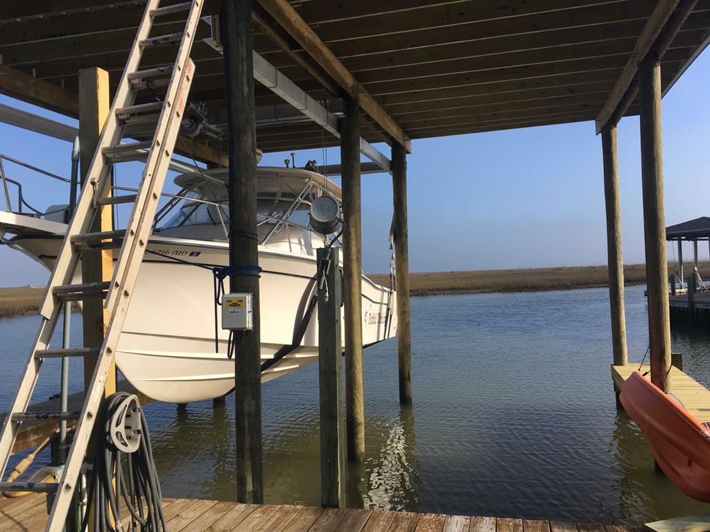 517 Swordfish Lane, Freeport, Texas image 3