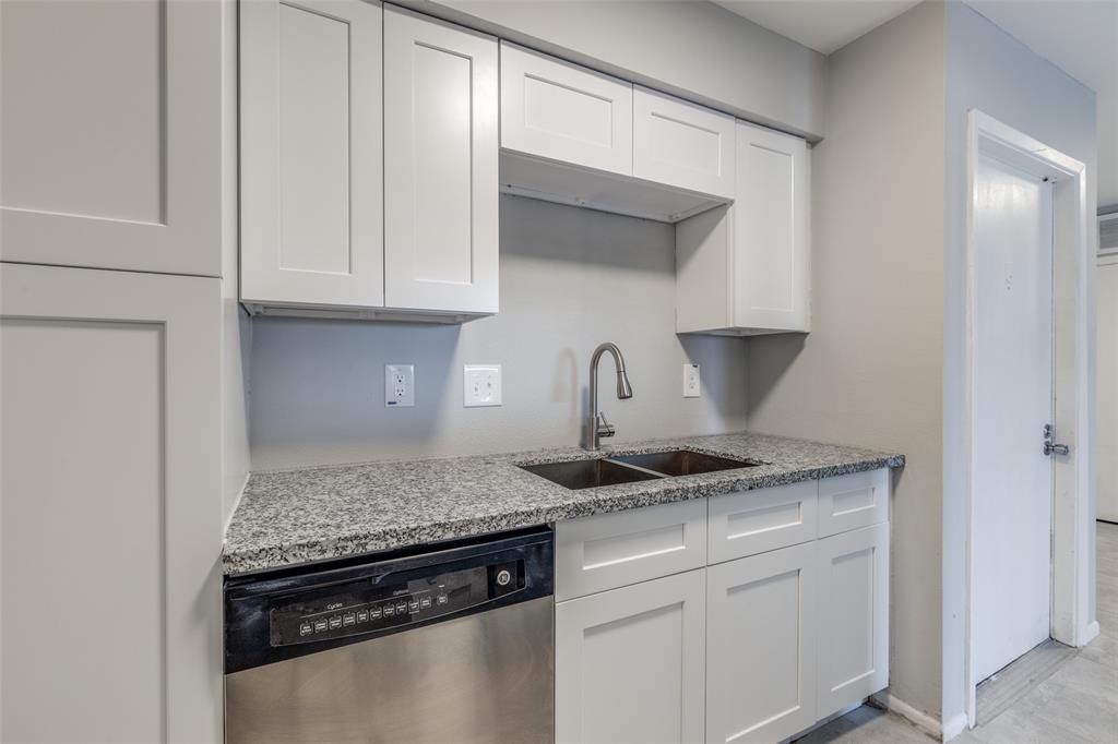 8419 Hearth Drive #32, Houston, Texas image 10