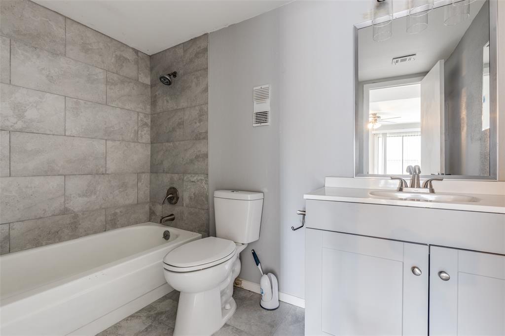 8419 Hearth Drive #32, Houston, Texas image 20