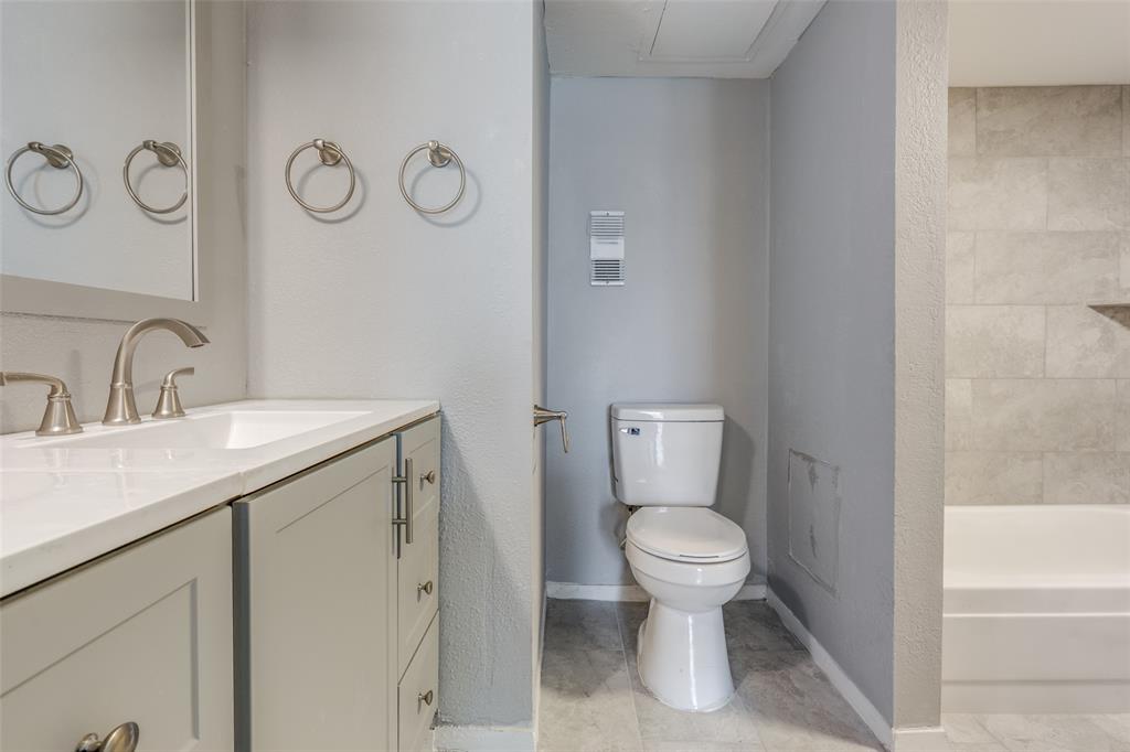 8419 Hearth Drive #32, Houston, Texas image 15