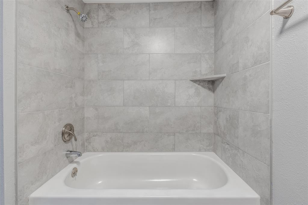 8419 Hearth Drive #32, Houston, Texas image 17