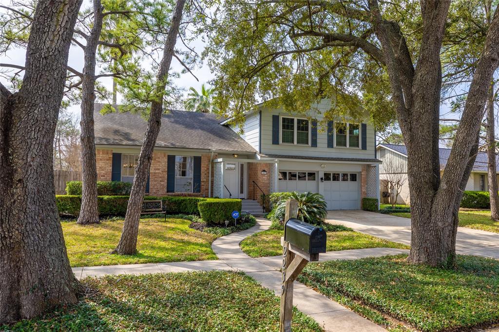 12239 Monticeto Lane, Meadows Place, Texas image 2