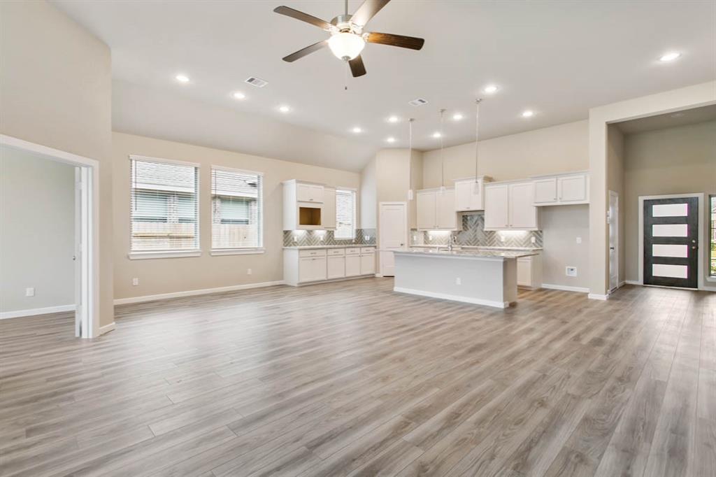 2238 Elm Ridge Trail, Tomball, Texas image 5