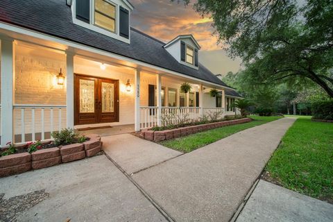 Single Family Residence in Conroe TX 5580 Andershire Drive.jpg