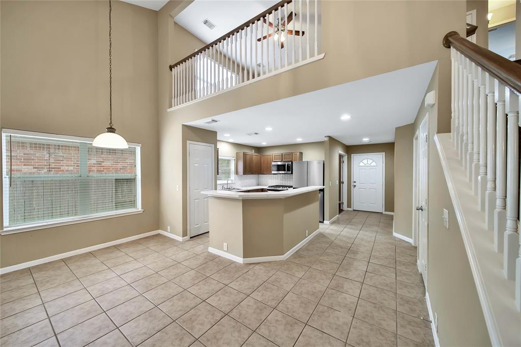 2714 Woodspring Forest Drive, Kingwood, Texas image 7