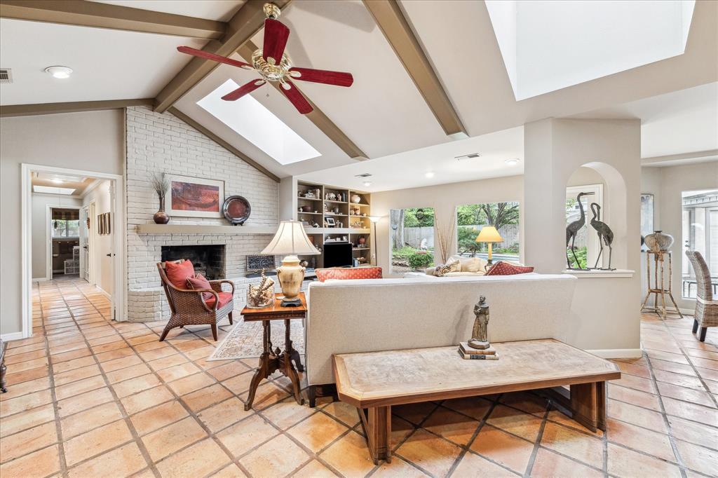 10607 Riverview Drive, Houston, Texas image 10