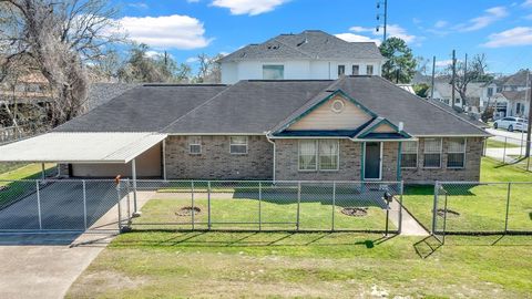 21 Eastwood Street Houston TX 77011