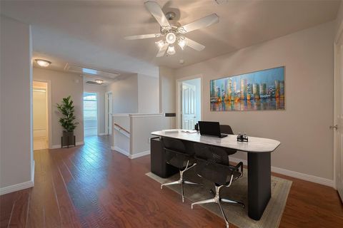 Townhouse in Houston TX 10938 Chazenwood Drive 10.jpg