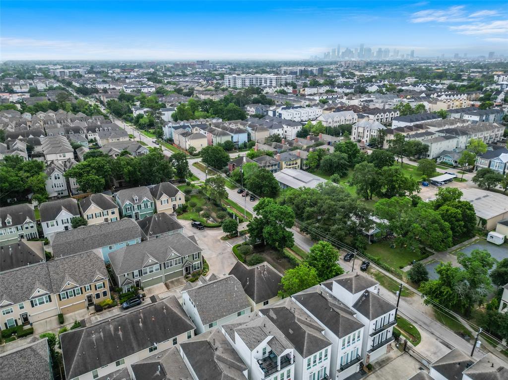 2666 Shady Acres Landing, Houston, Texas image 3