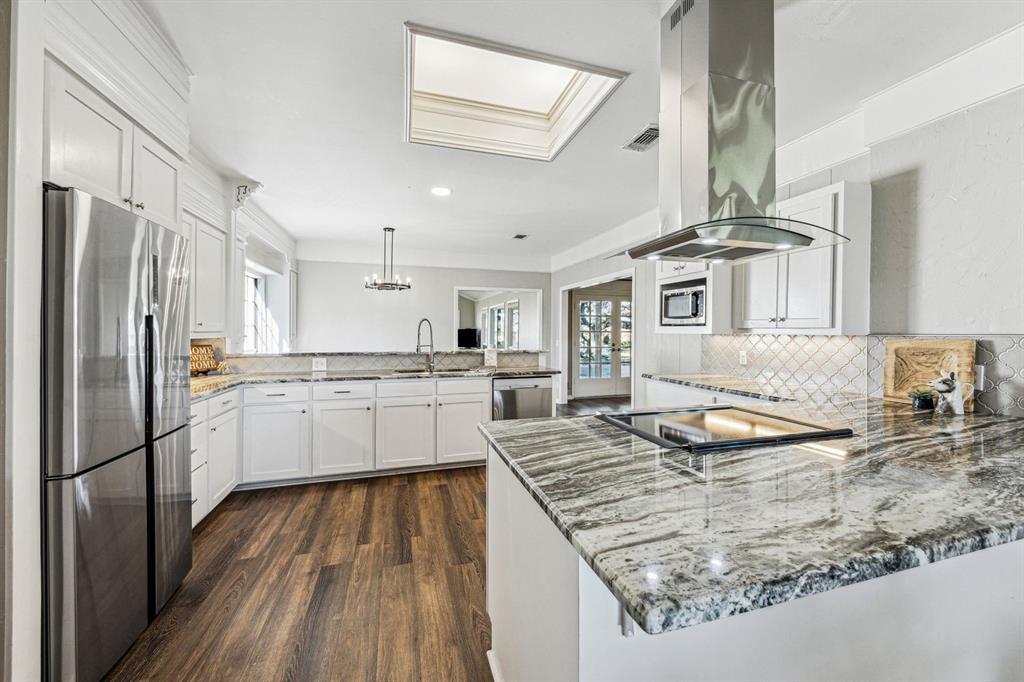 1014 River Plant Road, Eagle Lake, Texas image 3