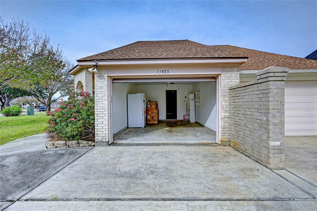 11423 Outrigger Drive, Willis, Texas image 19