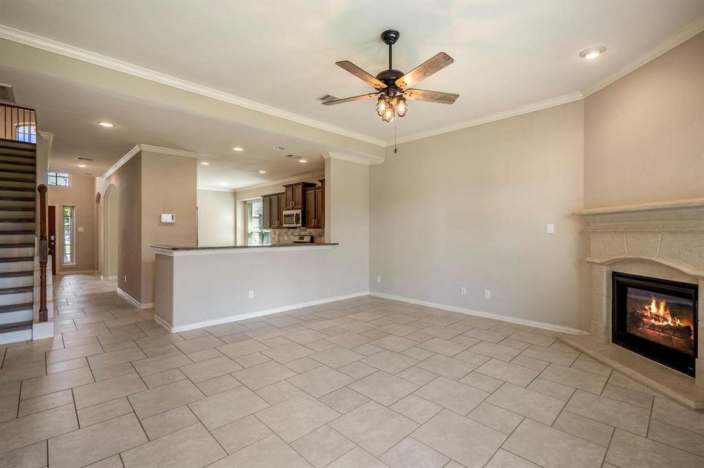 20419 Moon Walk Drive, Humble, Texas image 13