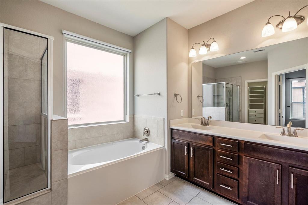 20419 Moon Walk Drive, Humble, Texas image 31