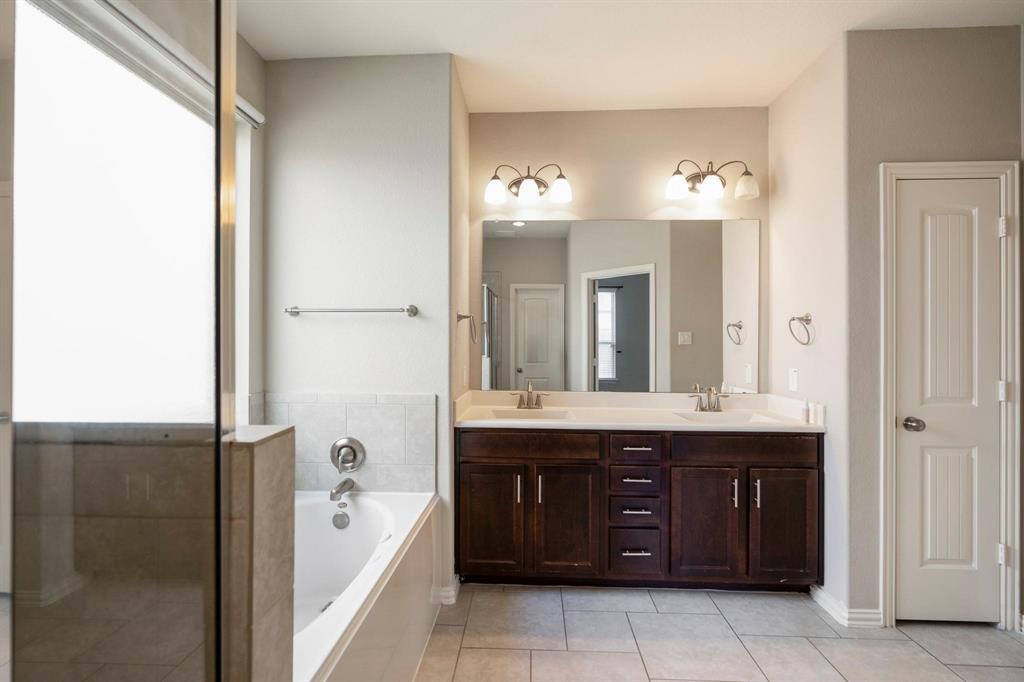 20419 Moon Walk Drive, Humble, Texas image 30