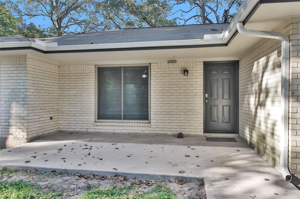 10190 Dogwood Loop, Montgomery, Texas image 4