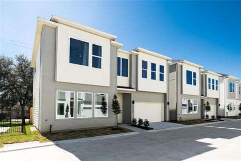 MLS: 10324997