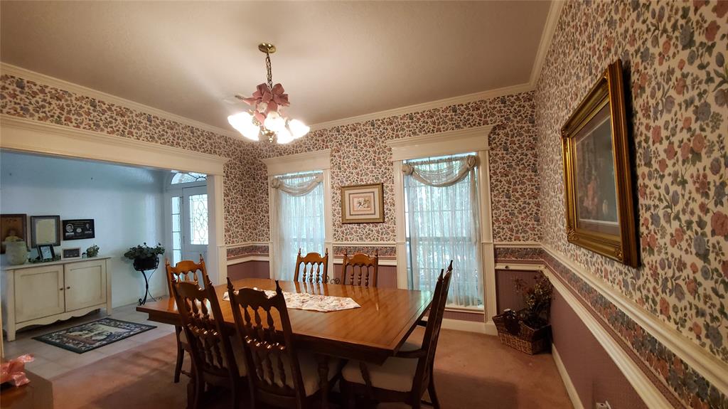 Photo 10 of 22 of 27 Thornhill Oaks Drive house