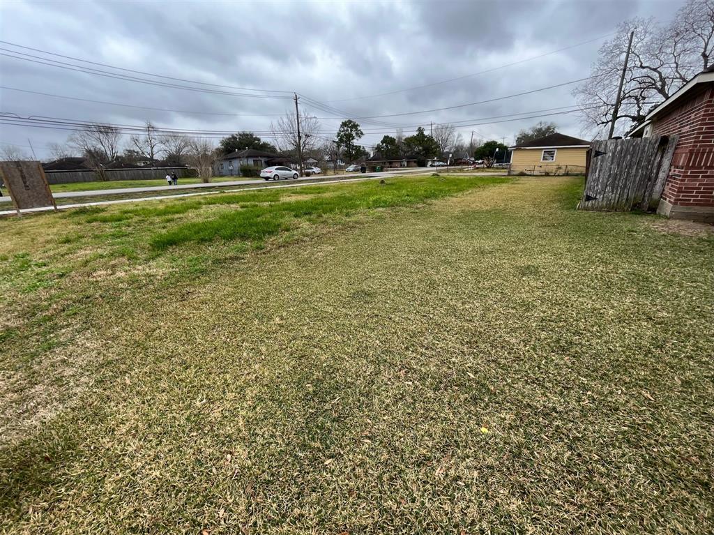 3462 Mount Pleasant Street, Houston, Texas image 2