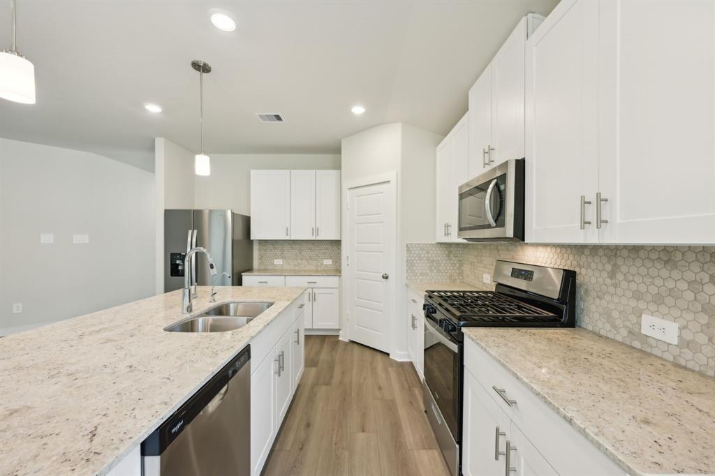 1623 Shae Oak Lane, Conroe, Texas image 7