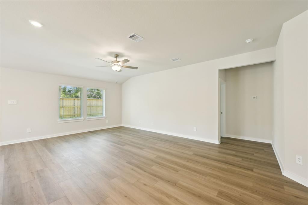 1623 Shae Oak Lane, Conroe, Texas image 14