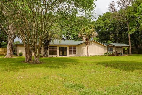 A home in Alvin