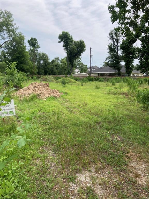 8327 Charlesmont Street, Houston, Texas image 3