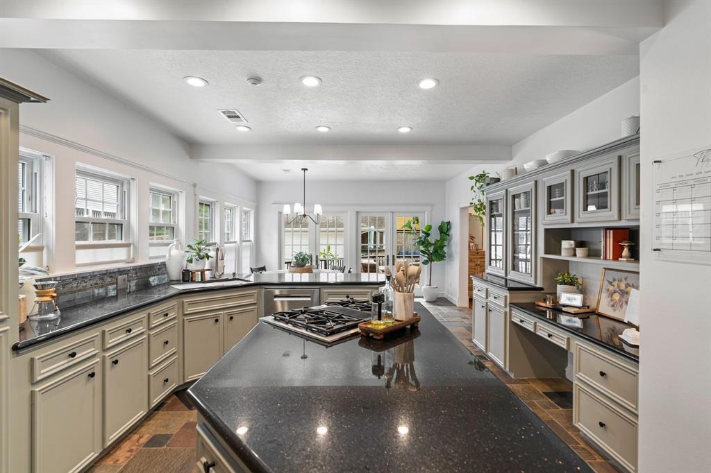 610 E 8th Street, Houston, Texas image 14