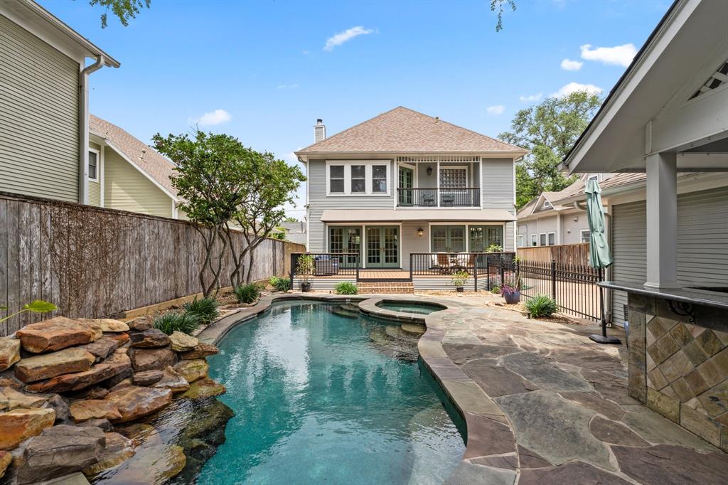 610 E 8th Street, Houston, Texas image 2