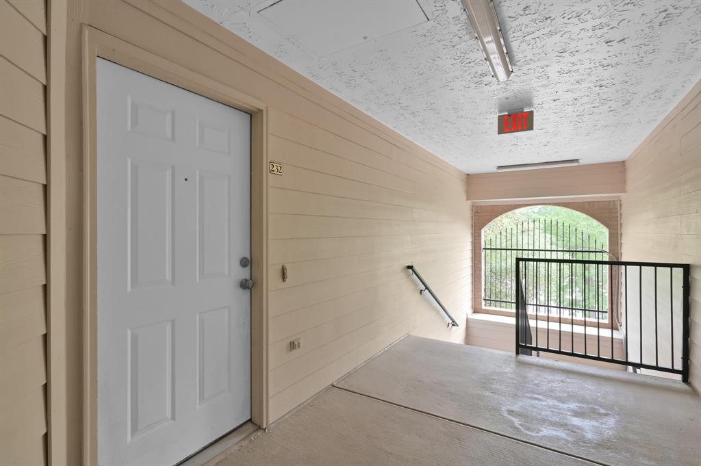 8051 Bay Branch Drive #232, The Woodlands, Texas image 2