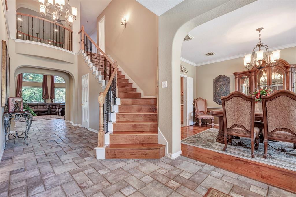 15935 Lake Loop Drive, Cypress, Texas image 6