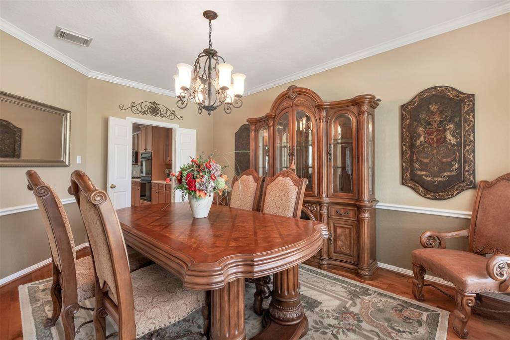 15935 Lake Loop Drive, Cypress, Texas image 8