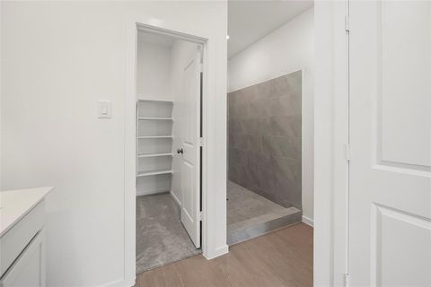 759070473