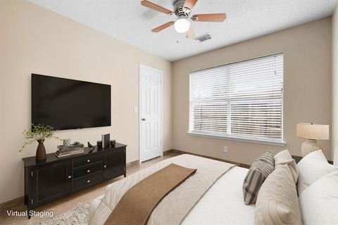 Single Family Residence in Houston TX 1614 Newmark Drive 11.jpg