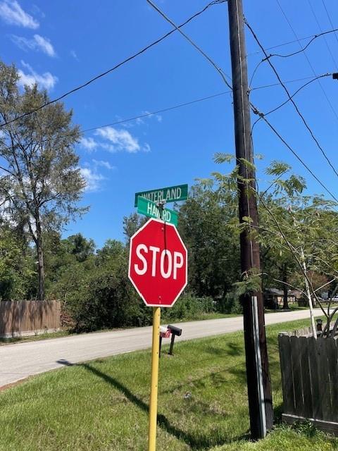 Waterland Drive, Huffman, Texas image 5