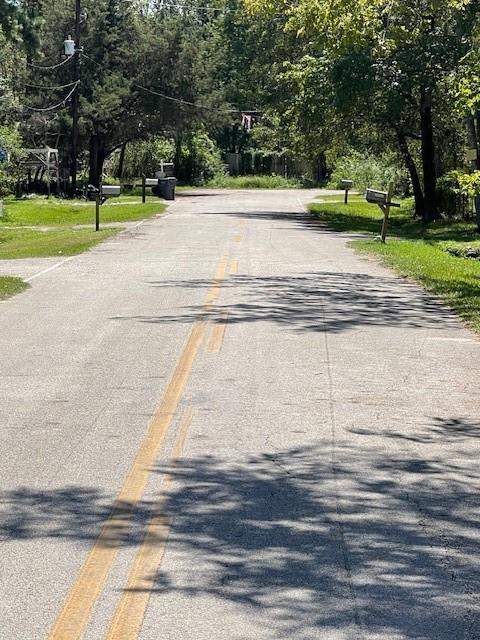 Waterland Drive, Huffman, Texas image 4