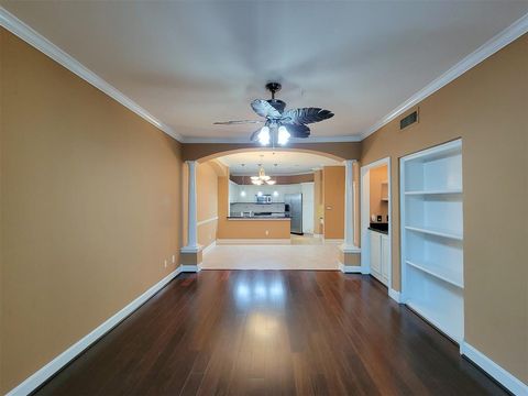 2111 Welch Street B109 Houston TX 77019