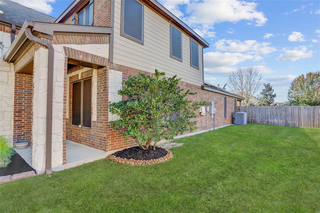 8531 Parsons Knoll Drive, Cypress, Texas image 3